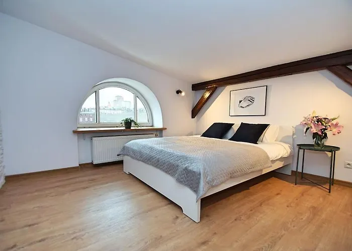 Fv/ Mariacka 7 - -katowice